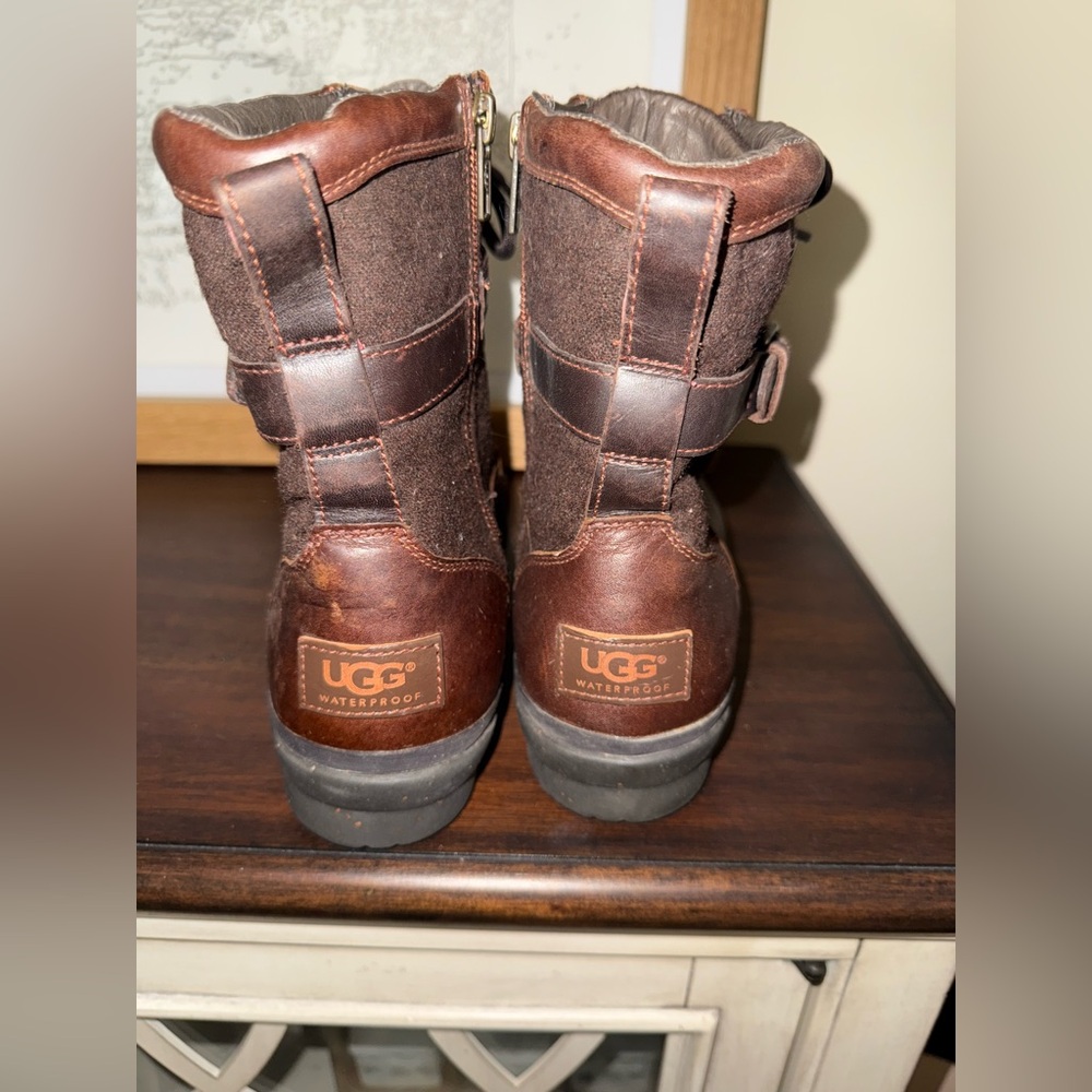 UGG Kesey Chestnut Brown Leather Waterproof Moto Buckle Boots No Box Size 9.5 - Picture 6 of 10